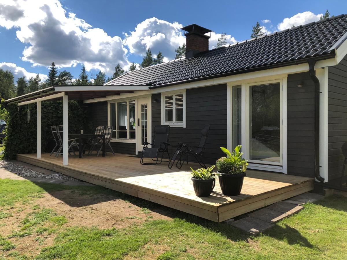 Modern Lakeside Cottage & Boat Near Isaberg Kavsjo Esterno foto